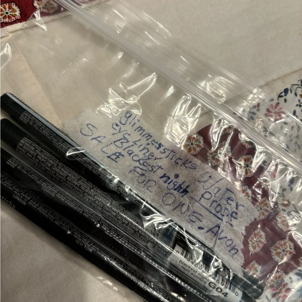 4 PC sale is for only one)Glimmersticks Waterproof blackest night eye liner